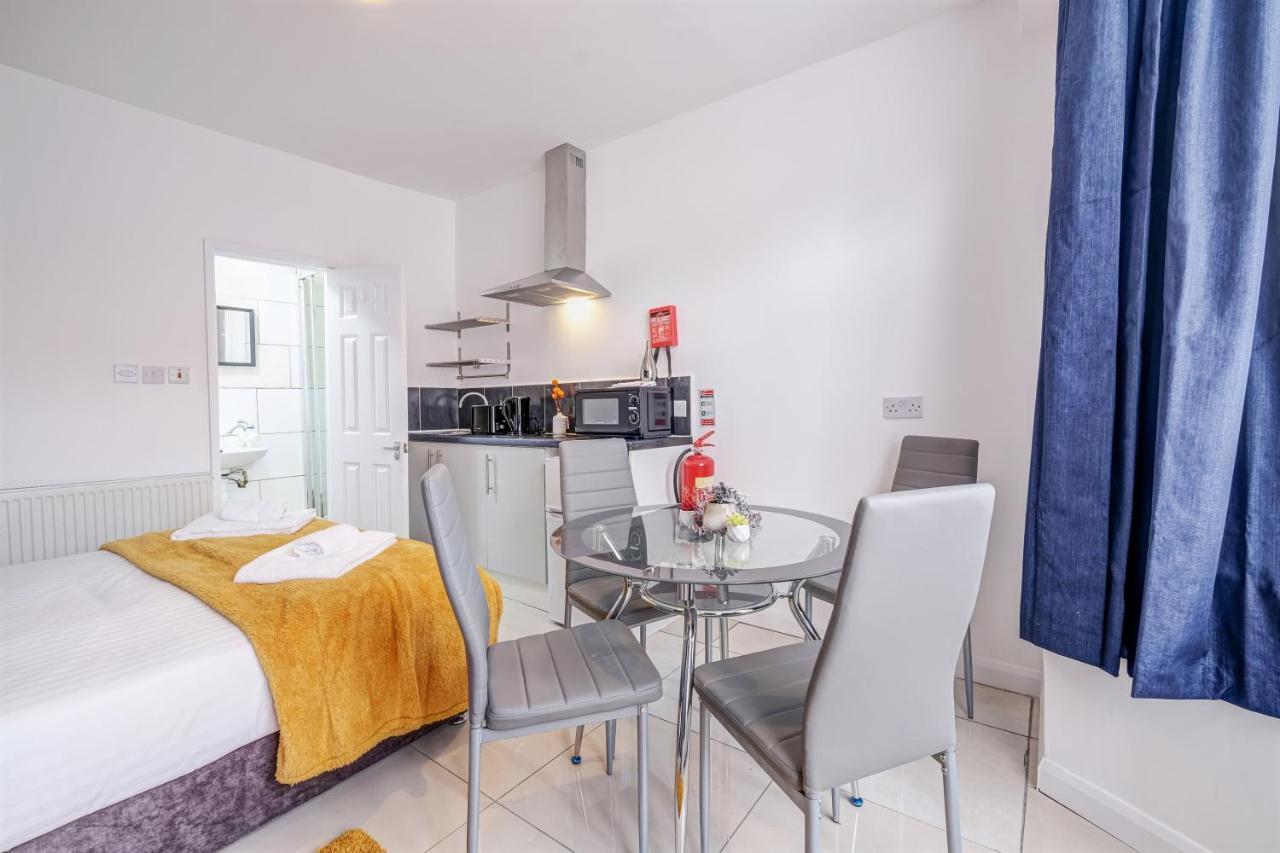 Fernbank Rooms Sudbury Hill, Harrow, Self-Contained Studios With En-Suite Harrow on the Hill Luaran gambar
