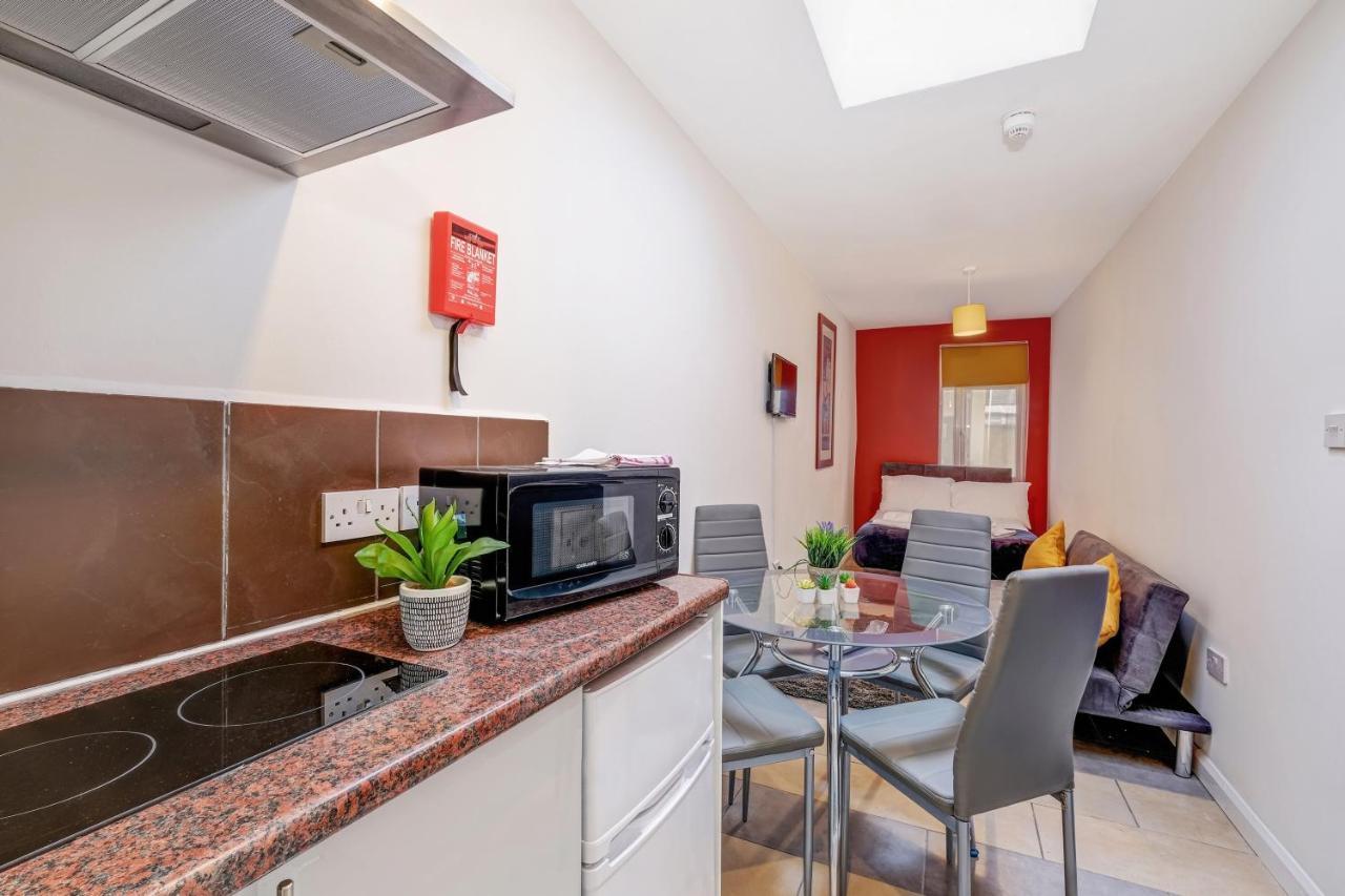 Fernbank Rooms Sudbury Hill, Harrow, Self-Contained Studios With En-Suite Harrow on the Hill Luaran gambar