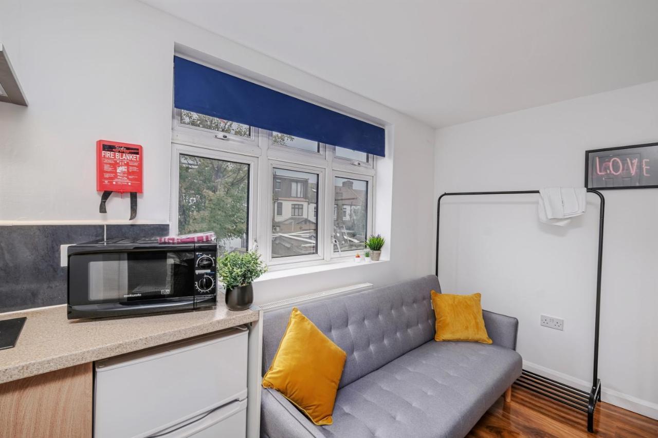 Fernbank Rooms Sudbury Hill, Harrow, Self-Contained Studios With En-Suite Harrow on the Hill Luaran gambar