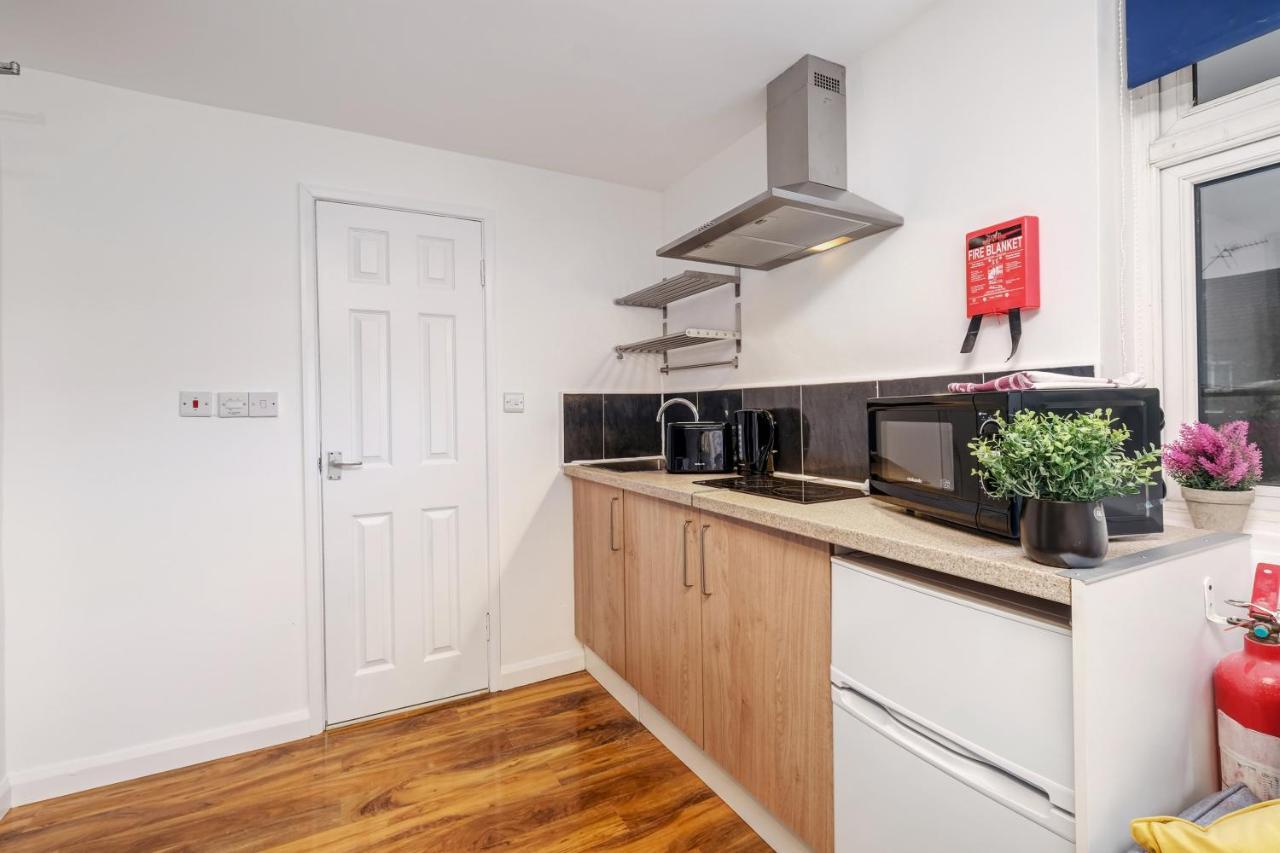 Fernbank Rooms Sudbury Hill, Harrow, Self-Contained Studios With En-Suite Harrow on the Hill Luaran gambar