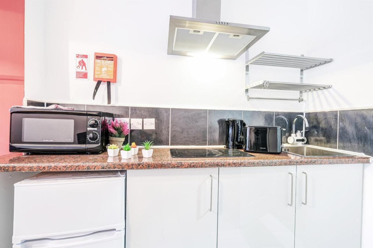 Fernbank Rooms Sudbury Hill, Harrow, Self-Contained Studios With En-Suite Harrow on the Hill Luaran gambar