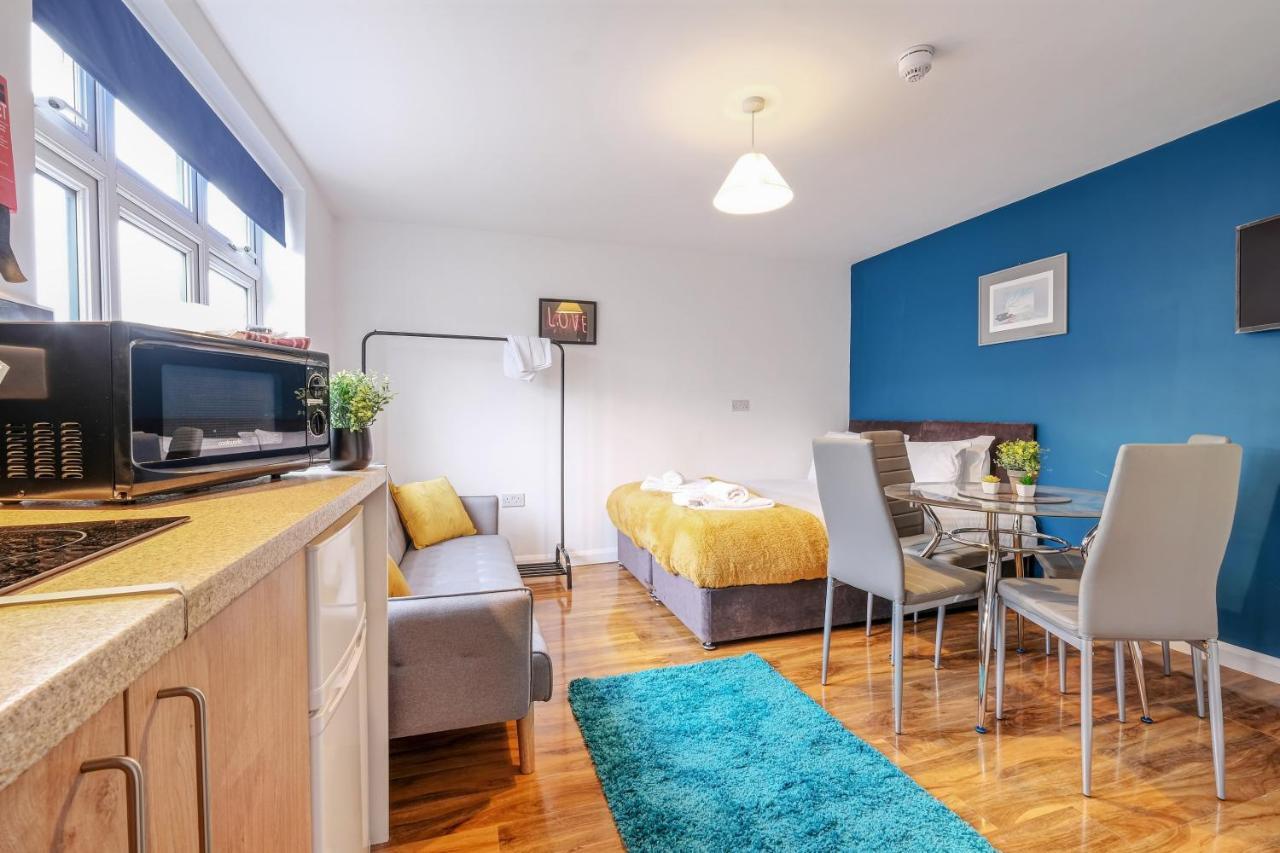 Fernbank Rooms Sudbury Hill, Harrow, Self-Contained Studios With En-Suite Harrow on the Hill Luaran gambar