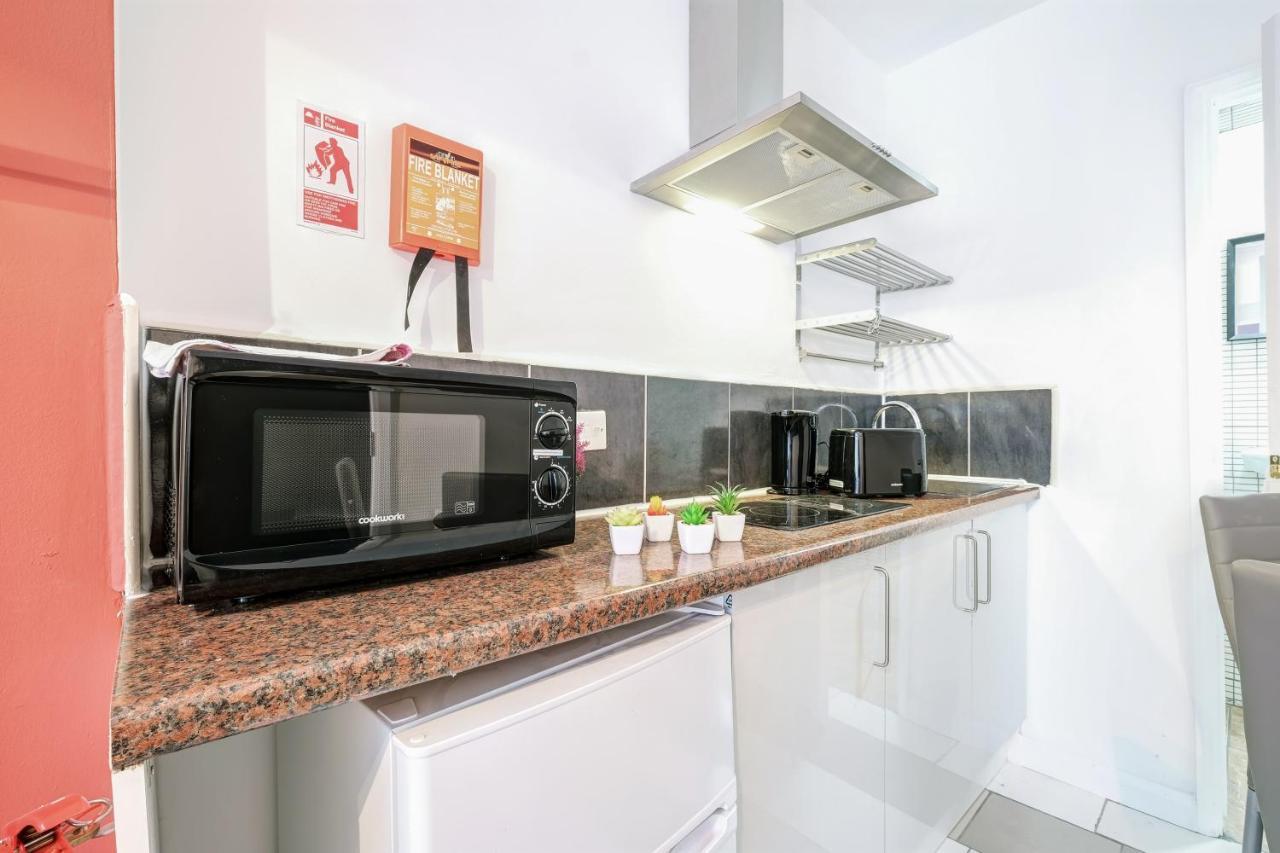 Fernbank Rooms Sudbury Hill, Harrow, Self-Contained Studios With En-Suite Harrow on the Hill Luaran gambar