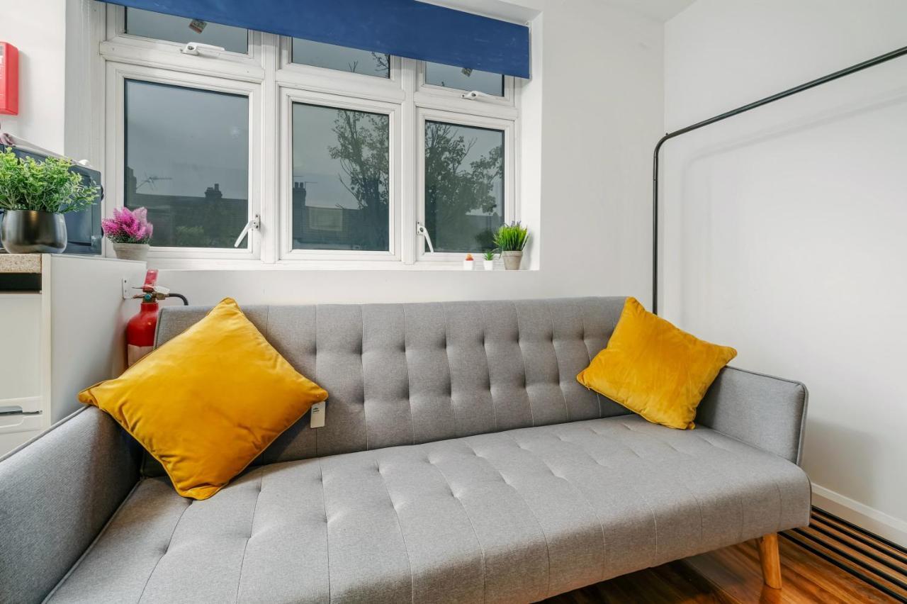 Fernbank Rooms Sudbury Hill, Harrow, Self-Contained Studios With En-Suite Harrow on the Hill Luaran gambar