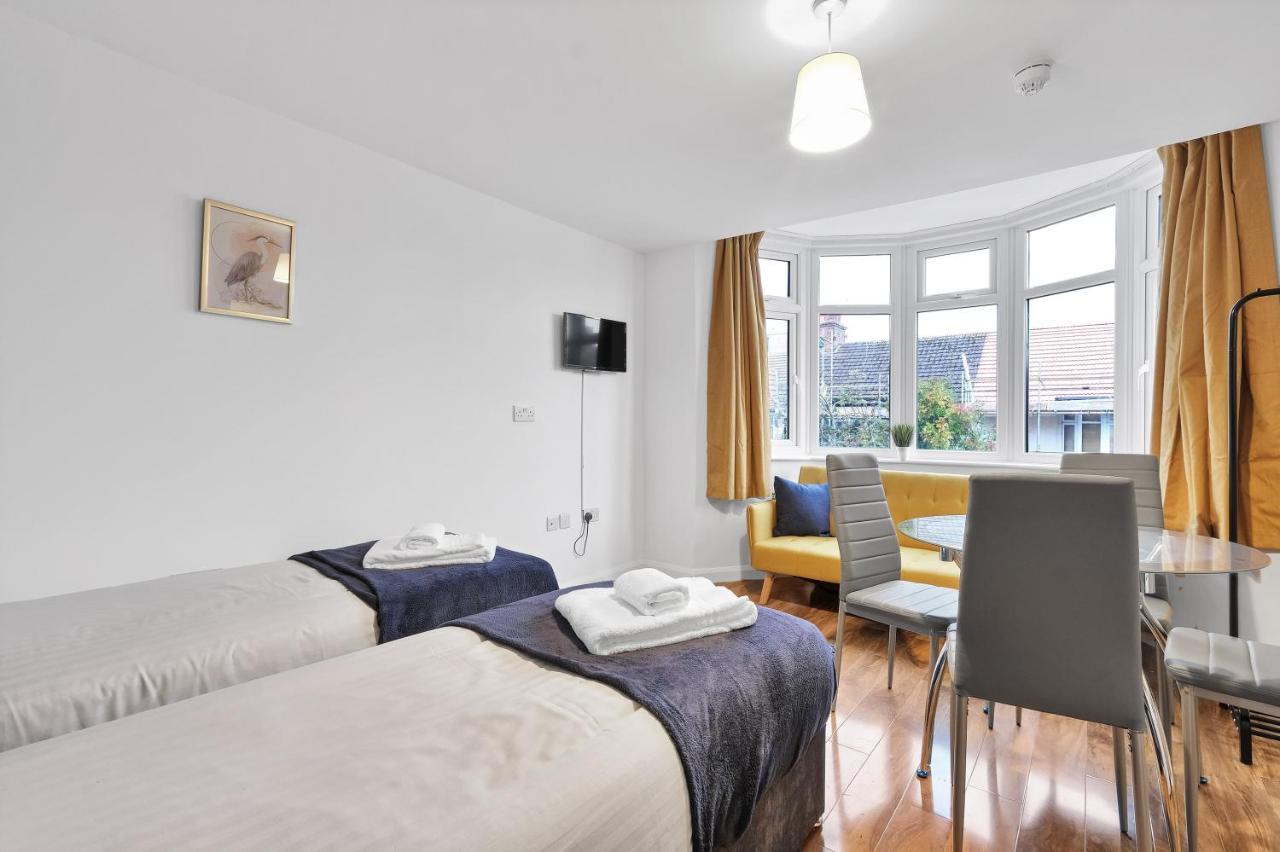 Fernbank Rooms Sudbury Hill, Harrow, Self-Contained Studios With En-Suite Harrow on the Hill Luaran gambar